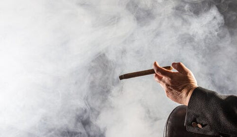 How to Avoid Being a Messy Cigar Smoker