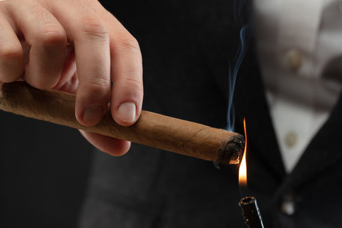 Timing Your Cigar Sessions: When's the Right (and Wrong) Time to Light a Cigar?